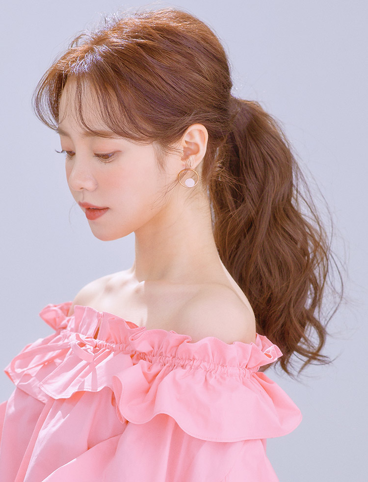 Rolling Ponytail) Heidi (Suprme Fiber/most Yarns)