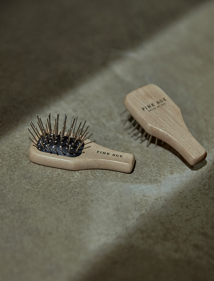 Care item) Mini Wood Brush
