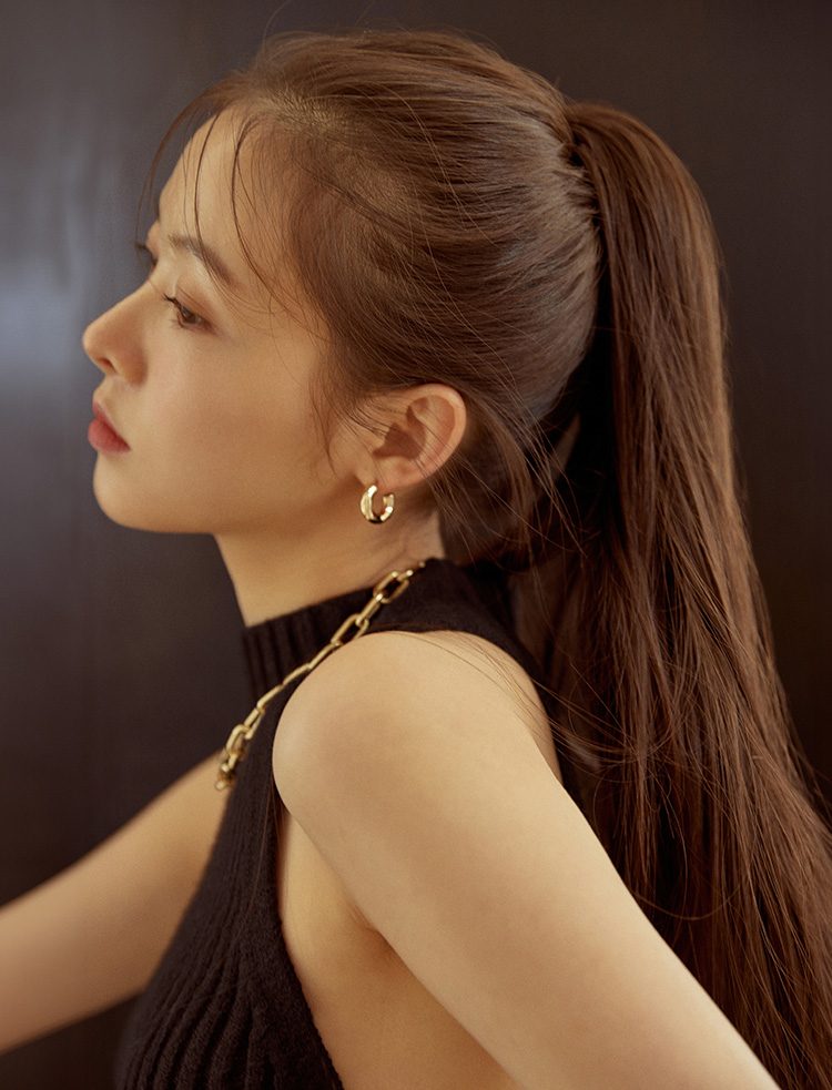 Slim pin Ponytail) Lisa Straight 25Inch (most yarns)