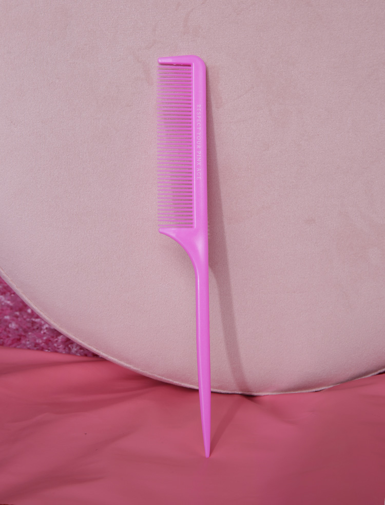 Care item) Tail comb